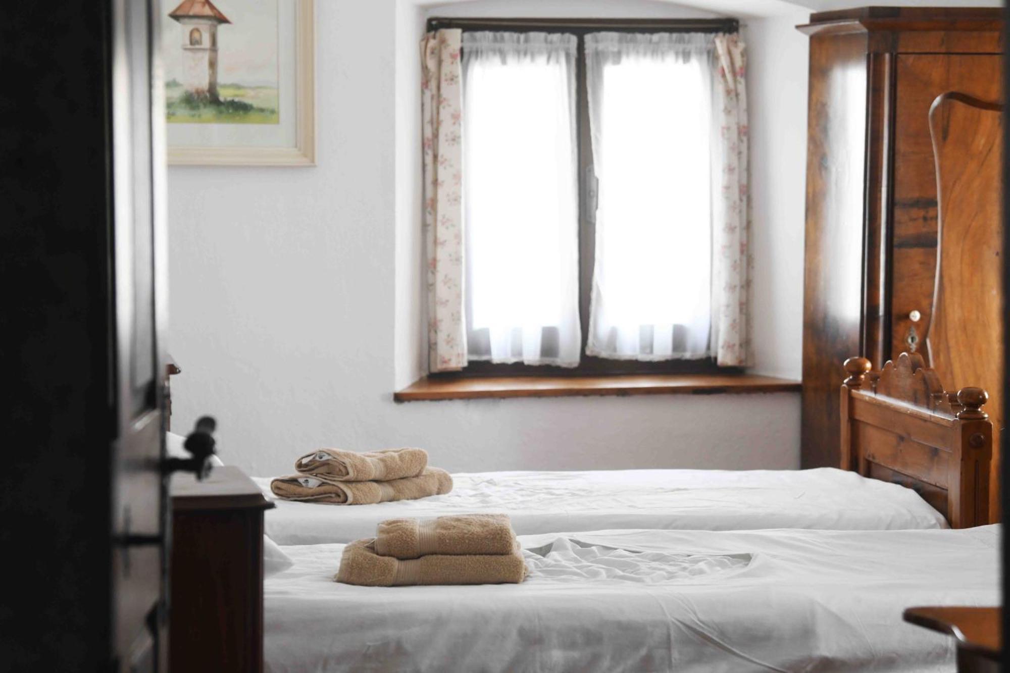 Baroque Villa Near Bled - Resort Vidmar เลสเซ ภายนอก รูปภาพ