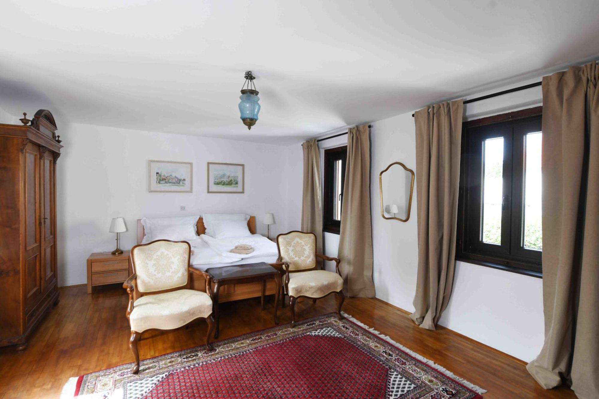 Baroque Villa Near Bled - Resort Vidmar เลสเซ ภายนอก รูปภาพ