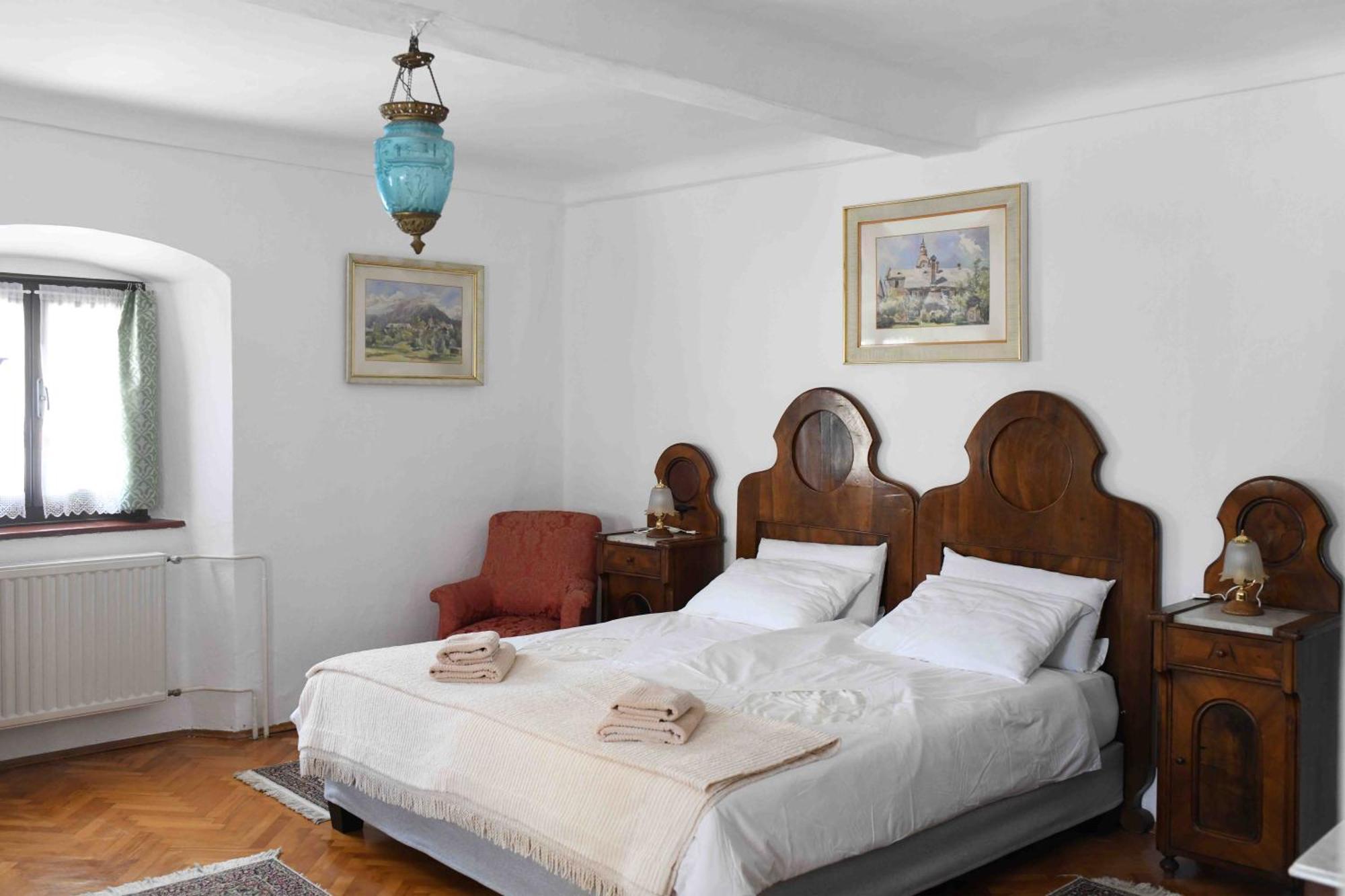 Baroque Villa Near Bled - Resort Vidmar เลสเซ ภายนอก รูปภาพ